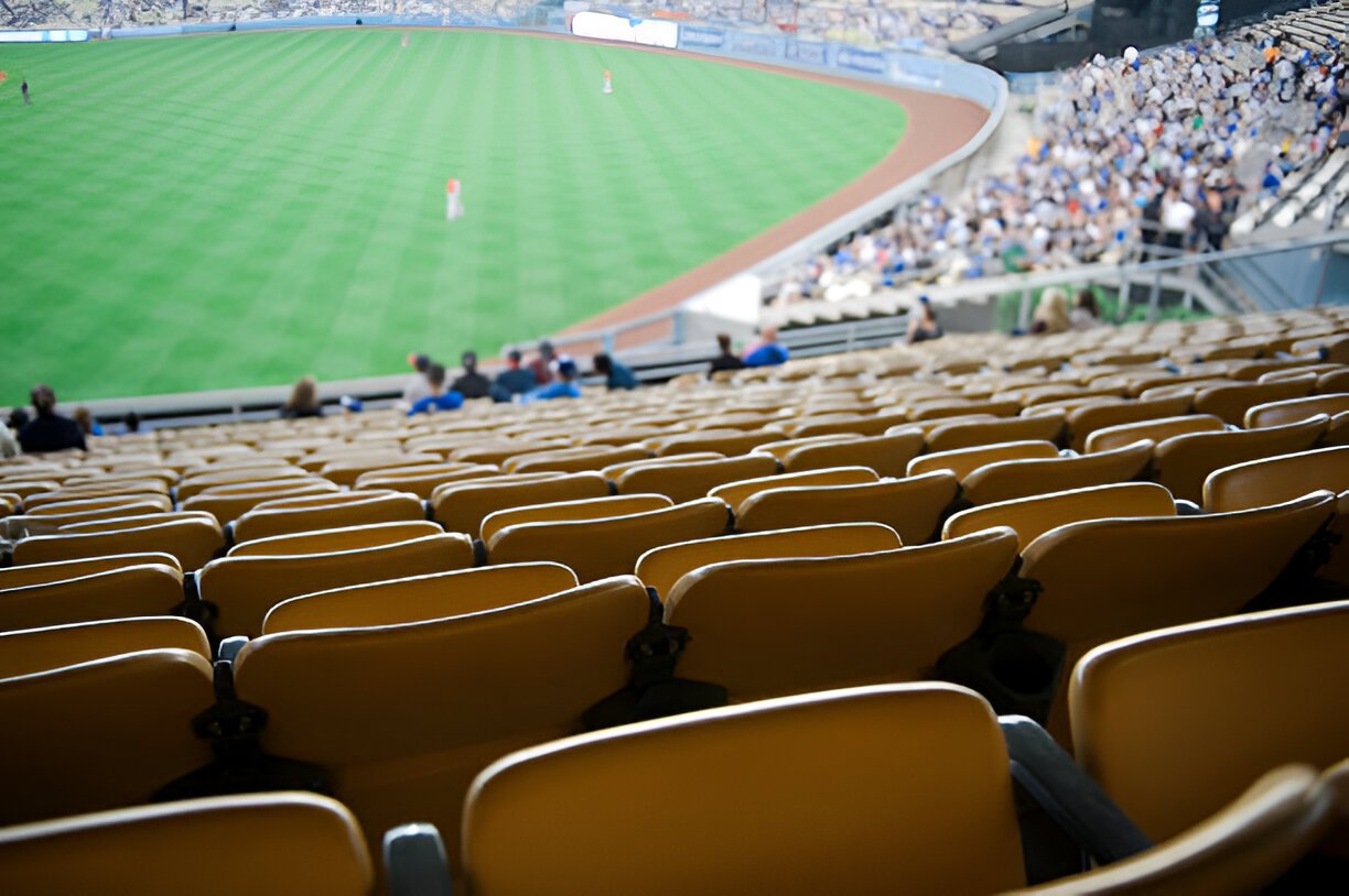 A Methodical Guide On Booking A Luxury Suite At A Baseball Stadium